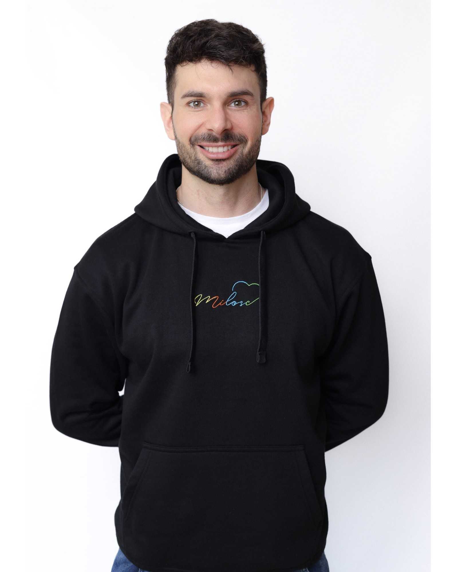 Nowość! Czarna hoodie z nowym logo tęczowym Miło(ść)